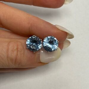Suzy Levian Silver Blue Topaz Stud Earrings NWT Sample Item